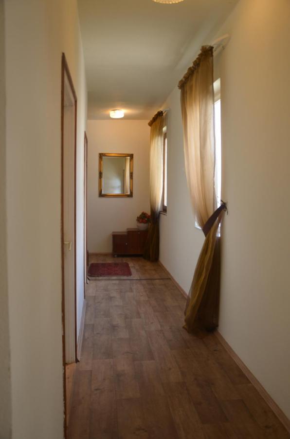 Hotel Viktoria Balatonalmadi Exterior photo